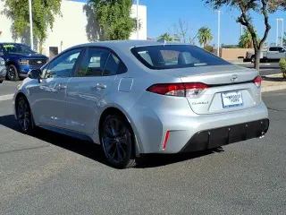 Toyota Corolla 2026 SE 4dr Sedán