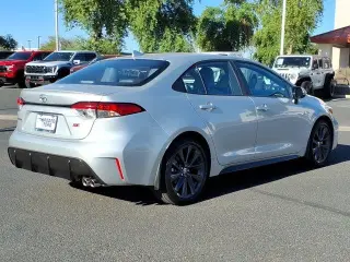 Toyota Corolla 2026 SE 4dr Sedán