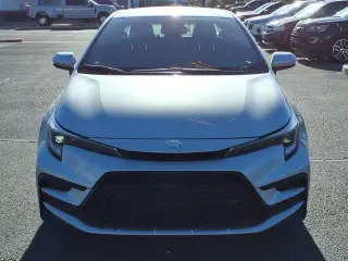 Toyota Corolla 2026 SE 4dr Sedán