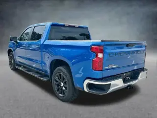 Chevrolet Silverado 1500 2023 4x2 LT 4dr Crew Cab 5.8 ft. SB