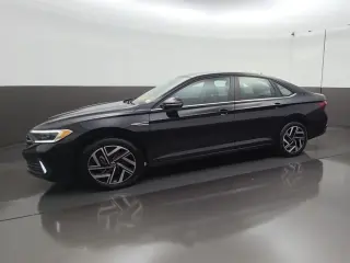 Volkswagen Jetta 2024 SEL 4dr Sedán