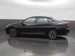 Volkswagen Jetta 2024 SEL 4dr Sedán