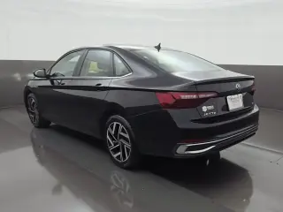 Volkswagen Jetta 2024 SEL 4dr Sedán