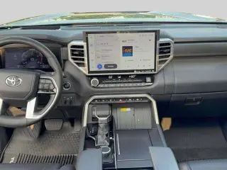 Toyota Tundra 2022 4x4 Platinum 4dr CrewMax Cab Pickup SB