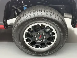 Toyota Tacoma 2024 4x4 SR5 4p Doble Cab 5.0 ft CB larga