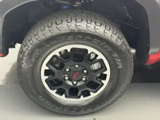 Toyota Tacoma 2024 4x4 SR5 4p Doble Cab 5.0 ft CB larga