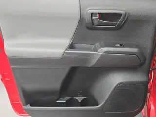 Toyota Tacoma 2023 4x2 SR5 4dr Double Cab 5.0 ft SB