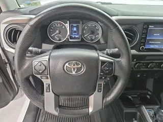 Toyota Tacoma 2022 4x2 TRD Off-Road 4dr Cabina Doble 5.0 ft SB
