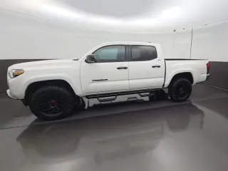Toyota Tacoma 2022 4x2 TRD Off-Road 4dr Cabina Doble 5.0 ft SB