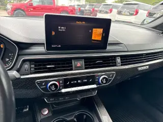 Audi S4 2019 tracción en todas las ruedas 3.0T quattro Prestige 4p Sedan