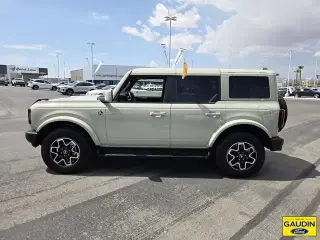 Ford Bronco 2025 4x4 Outer Banks 4p SUV
