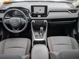 Toyota RAV4 Hybrid 2025 AWD XLE 4dr SUV