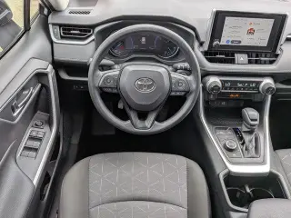Toyota RAV4 Hybrid 2025 AWD XLE 4dr SUV