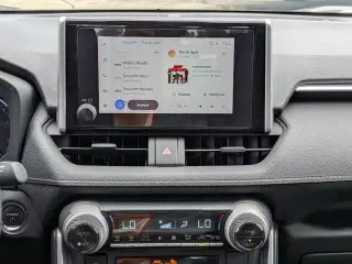 Toyota RAV4 Hybrid 2025 AWD XLE 4dr SUV