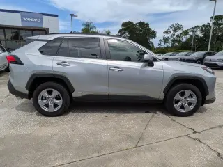 Toyota RAV4 Hybrid 2025 AWD XLE 4dr SUV