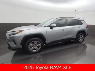 Toyota RAV4 2025 XLE 4 SUV