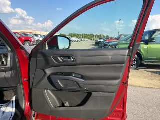 Nissan Pathfinder 2024 SL 4dr SUV