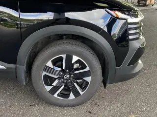Nissan Kicks 2026 AWD SV 4dr Crossover
