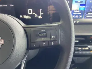 Nissan Kicks 2026 AWD SV 4dr Crossover