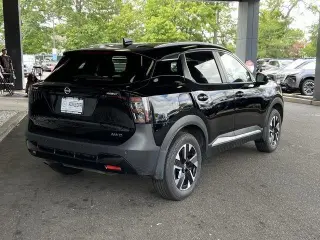 Nissan Kicks 2026 AWD SV 4dr Crossover