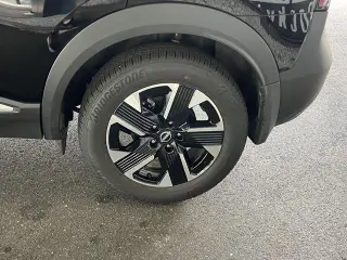 Nissan Kicks 2026 AWD SV 4dr Crossover
