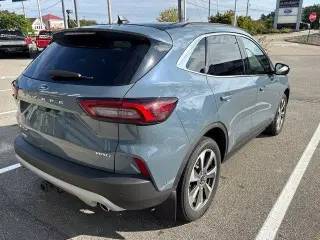 Ford Escape 2023 AWD Platinum 4dr SUV