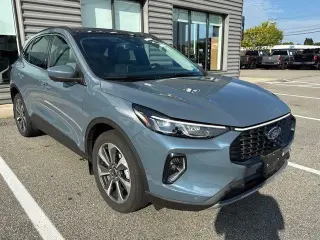 Ford Escape 2023 AWD Platinum 4dr SUV