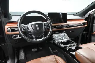Lincoln Nautilus 2023 Reserve 4dr SUV