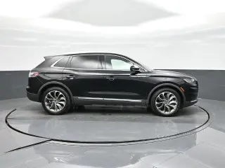 Lincoln Nautilus 2023 Reserve 4dr SUV