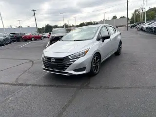 Nissan Versa 2024 SR Sedán de 4 puertas
