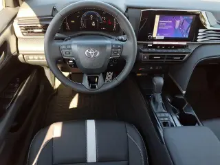 Toyota Camry 2026 SE 4dr Sedán