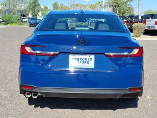 Toyota Camry 2026 SE 4dr Sedán