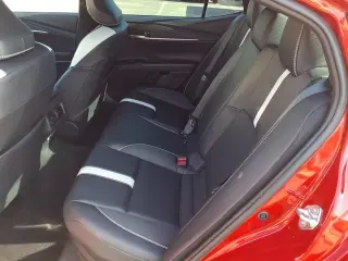 Toyota Camry 2026 SE 4dr Sedan