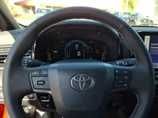 Toyota Camry 2026 SE 4dr Sedan