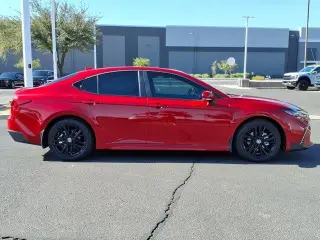 Toyota Camry 2026 SE 4dr Sedan