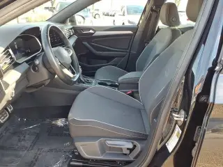 Volkswagen Jetta 2025 Sport 4dr Sedán