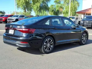Volkswagen Jetta 2025 Sport 4dr Sedán