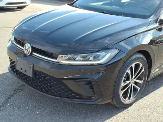 Volkswagen Jetta 2025 Sport 4dr Sedán