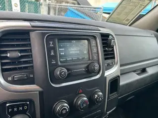 Ram 1500 Classic 2020 4x4 SLT 4dr Crew Cab 6.3 ft. SB Pickup