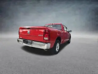 Ram 1500 Classic 2020 4x4 SLT 4dr Crew Cab 6.3 ft. SB Pickup
