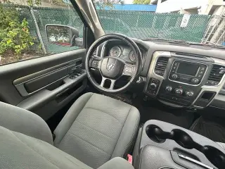 Ram 1500 Classic 2020 4x4 SLT 4dr Crew Cab 6.3 ft. SB Pickup