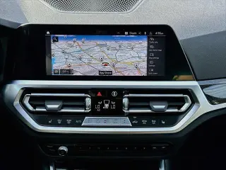 Sedán BMW 3 Series 2022 AWD 330i xDrive 4dr