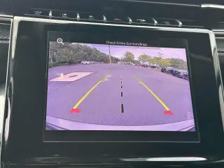 Jeep Grand Cherokee 2022 4x4 Laredo 4dr SUV (lanzamiento a mediado de año)
