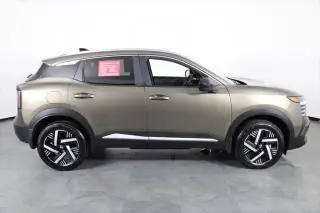Nissan Kicks 2026 SV 4dr Crossover