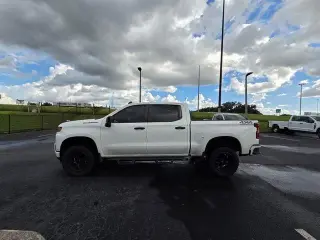 Chevrolet Silverado 1500 Limited 2022 4x4 Custom 4dr Crew Cab 5.8 ft. SB