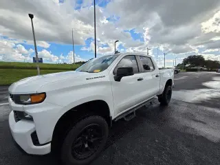 Chevrolet Silverado 1500 Limited 2022 4x4 Custom 4dr Crew Cab 5.8 ft. SB