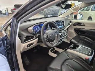 Chrysler Pacifica 2023 Touring L 4dr Mini-Van