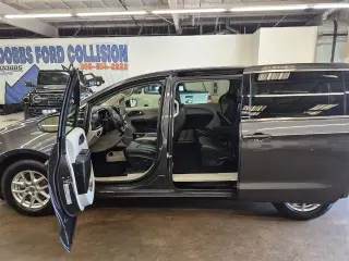 Chrysler Pacifica 2023 Touring L 4dr Mini-Van