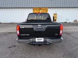Nissan Frontier 2016 4x2 SV 4dr Crew Cab 5 ft. SB Pickup 5A