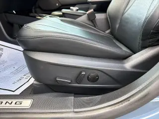 Ford Mustang Mach-E 2023 Premium 4dr SUV